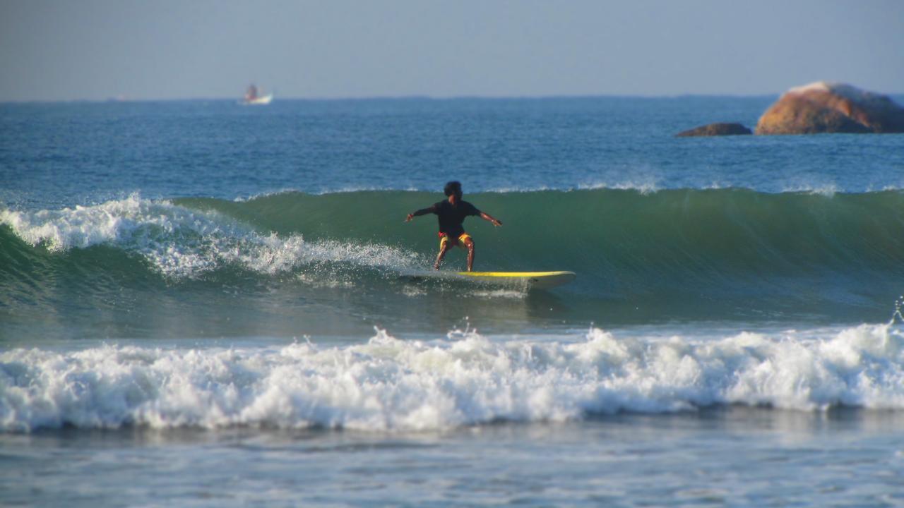 Soul Surfer - Weligama Hostel Exterior photo